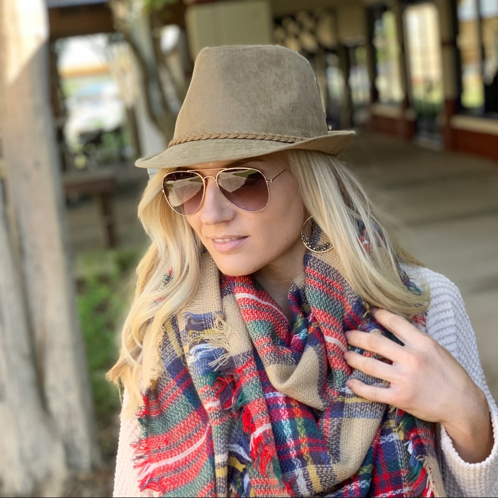 ✨LAST ONE✨Khaki Fedora with braided trim - Picture 5 of 5